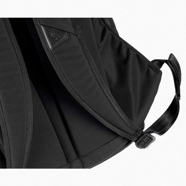 Bellroy Classic Backpack Black Back straps