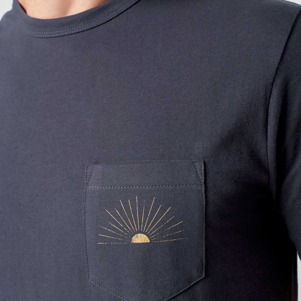 Grafisk solstråle-T-shirt vasket Black
