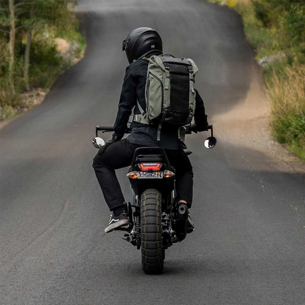 Boundary Supply Errant Pro Obsidian Black rygsæk til motorcykel