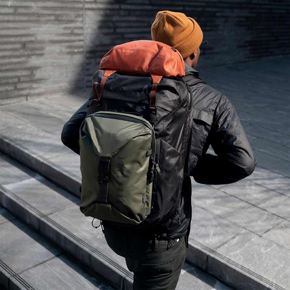 Boundary Supply Arris Pack Olive  med AUX-rum