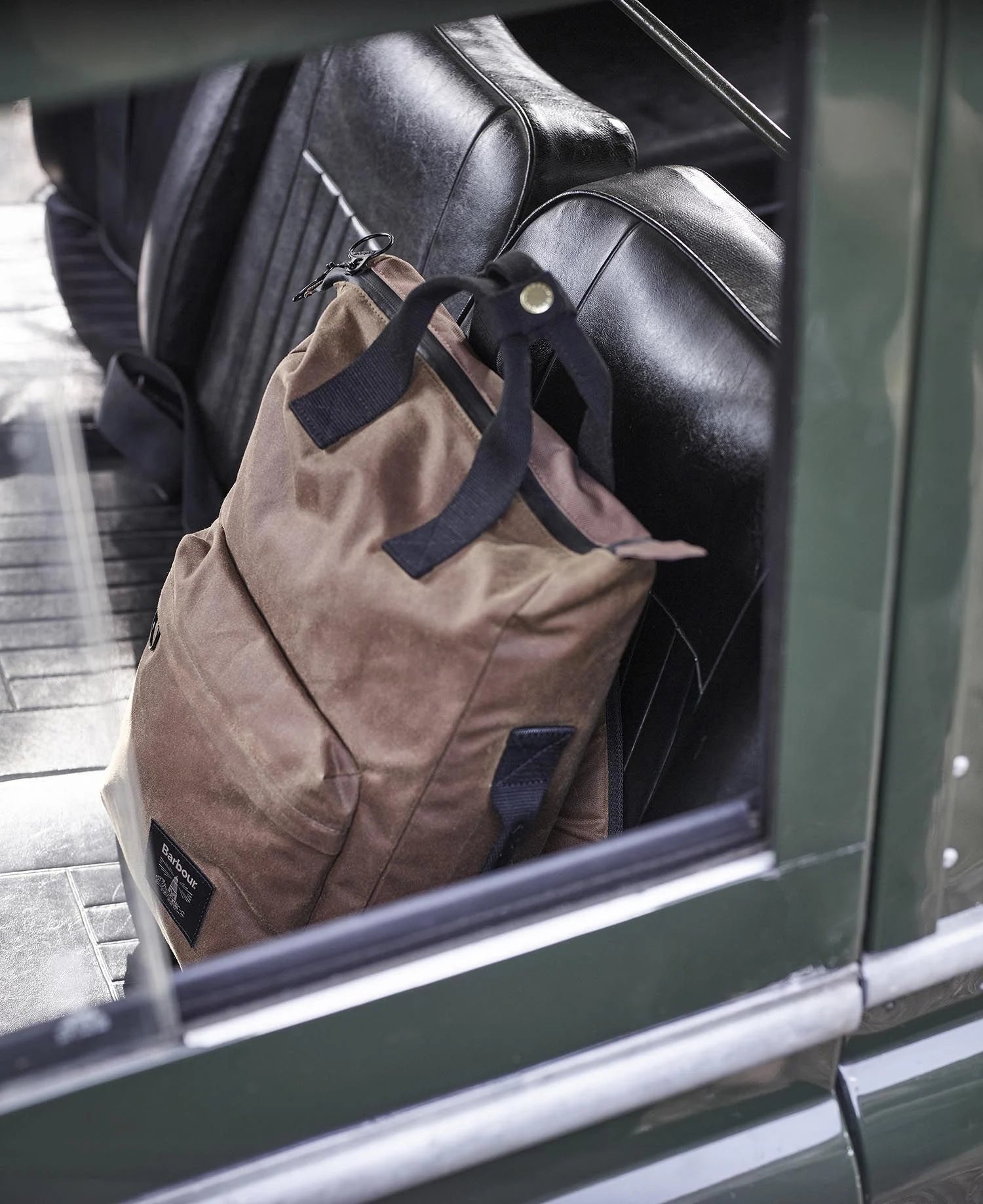 Barbour Field Wax Backpack Tan / Black