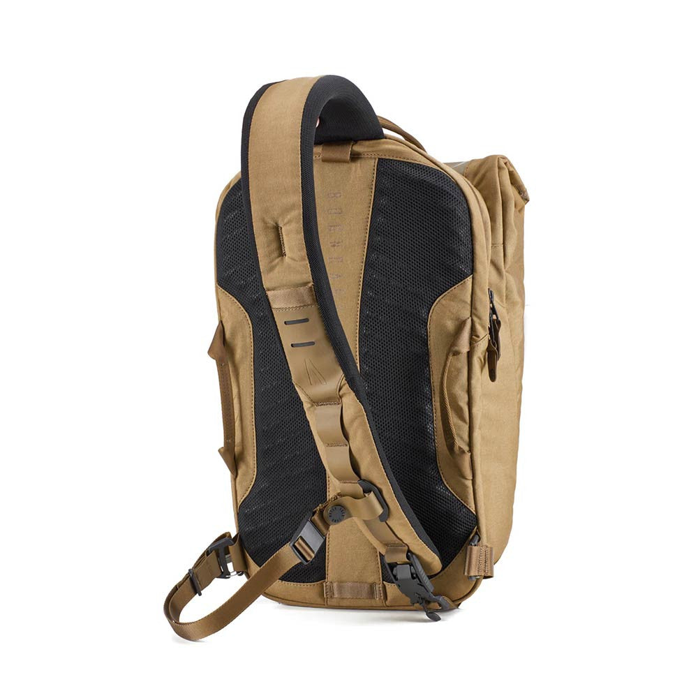 Boundary Supply Errant Sling Hymassa Tan zurück mit strap