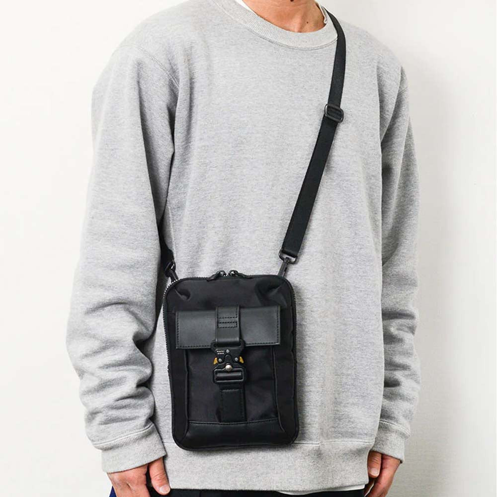 02750-n Confi Shoulder Bag Black
