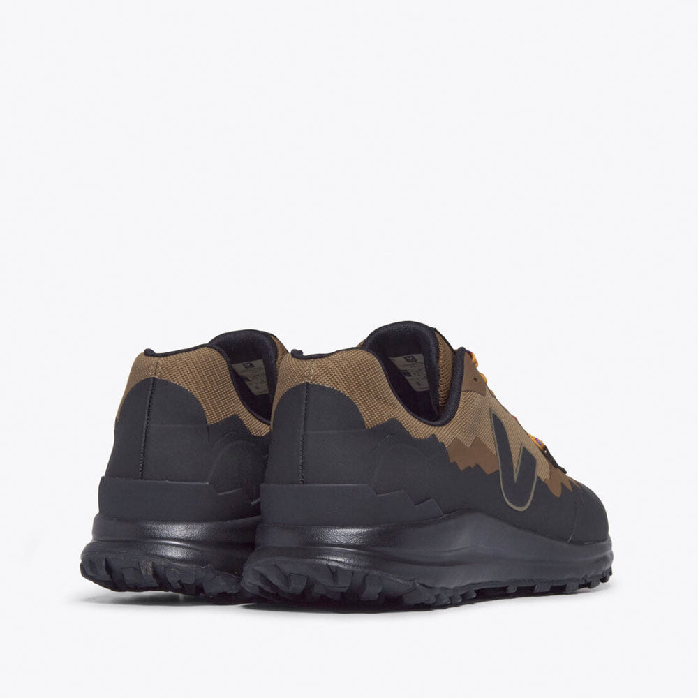 Veja Fitz Roy Trek Shell Terra Black